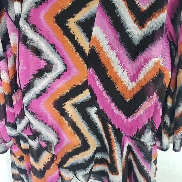 Signature by Larry Levine Woman Layered top. Size 2X - Picture 4 of 7